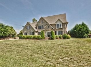105 Mandarin Dr, Mooresville, NC 28117
