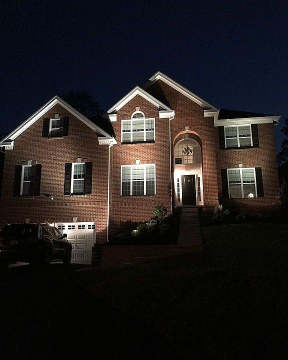 2nd image of 13 Pfrommer Ave
