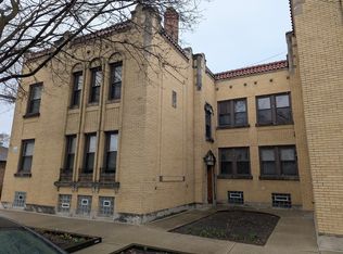 3542 N Meade Ave #1STFL, Chicago, IL 60634