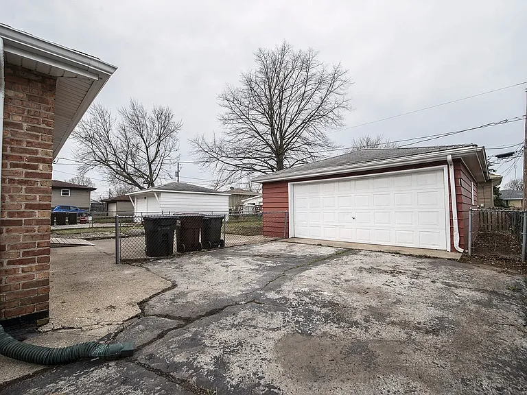 16450 Roy St — Photo 12