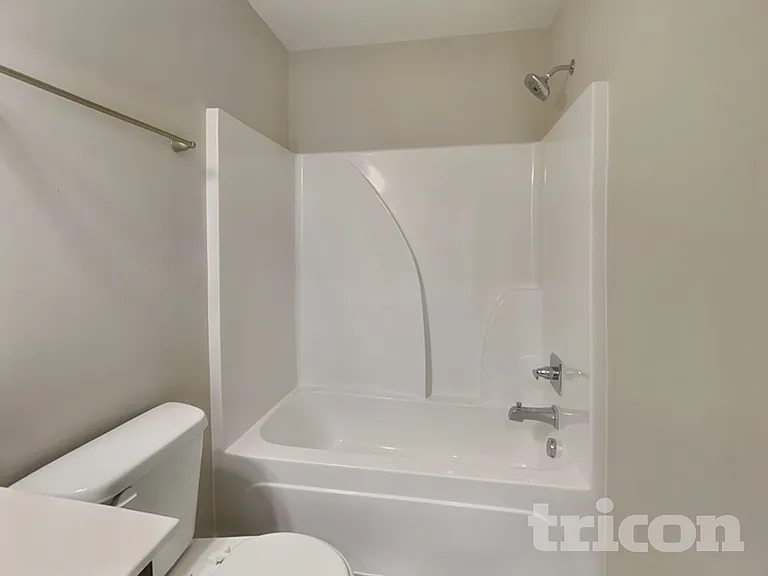 324 Kinsale Dr — Photo 14