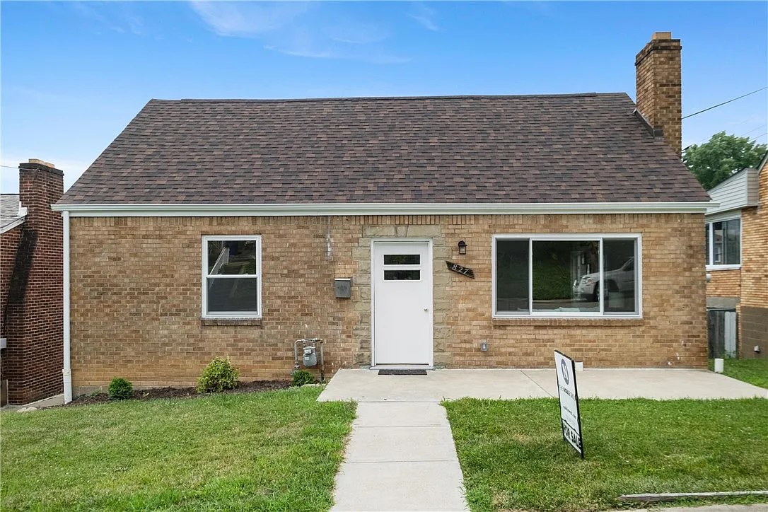 827 Deely St photo 1