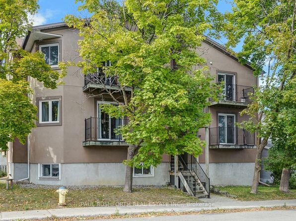 41 Hilda St #201, Ottawa, ON K1Y 4T4