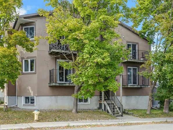 41 Hilda St #201, Ottawa, ON K1Y 4T4