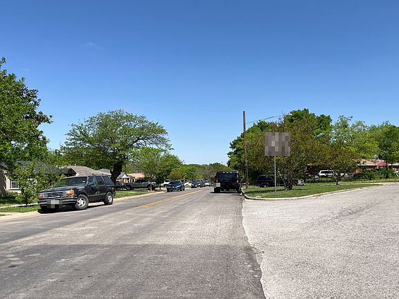 4th image of 1847 Danube Dr