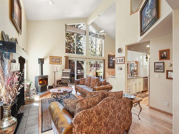 2nd image of 828 Northwood Blvd