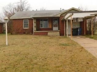 1324 S 15th St, Chickasha, OK 73018