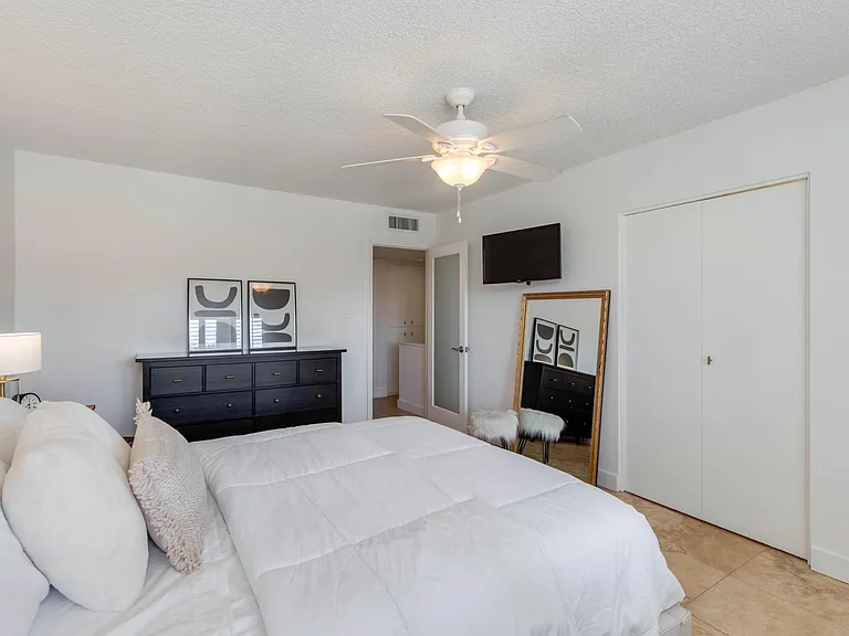 4701 N 68th St #112 — Photo 11