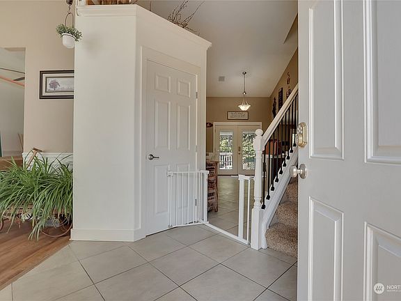 3rd image of 8305 212th Avenue E