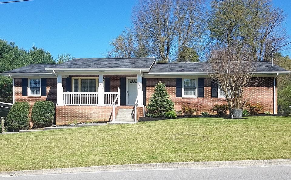 1st image of 427 Brookhill Dr
