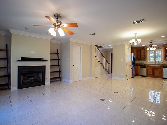 5th image of 220 Church Ave APT 11