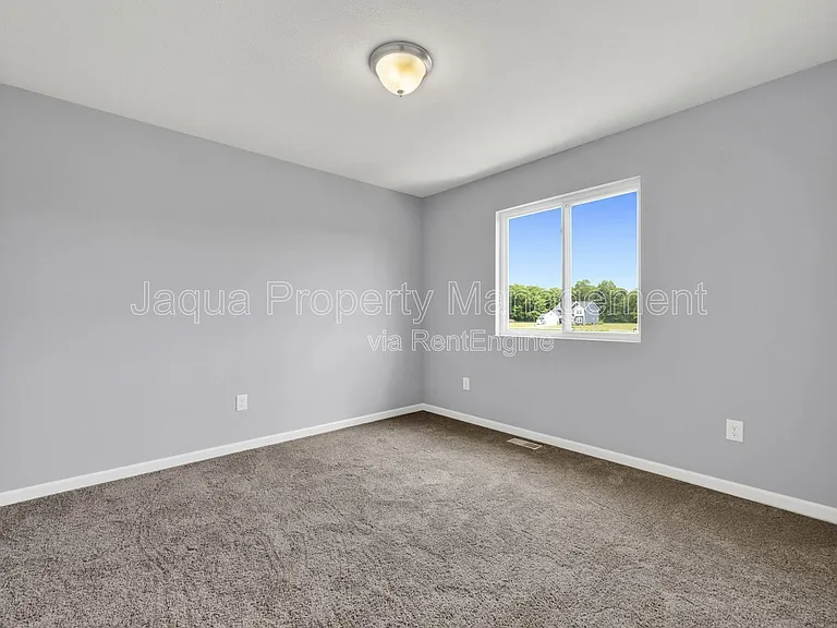48265 Silver Oaks W — Photo 14