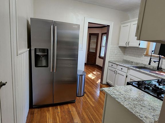 3rd image of 1046-48 Mozina Dr #1048