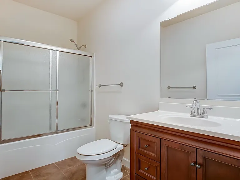 1566 Tewsbury St — Photo 15