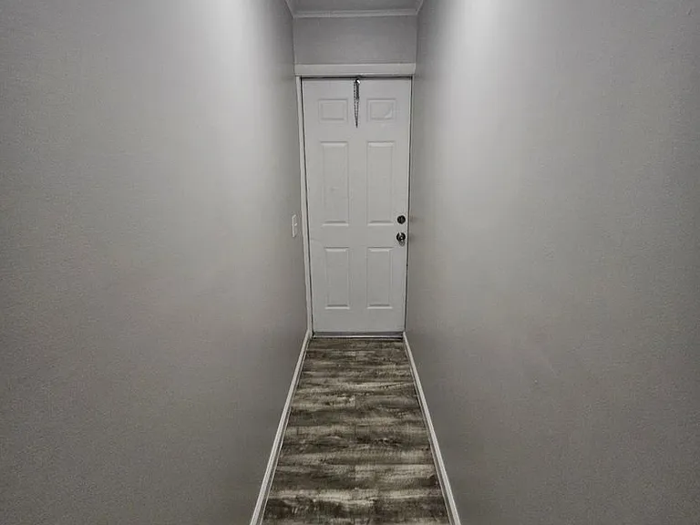 529 Revere Rd — Photo 2