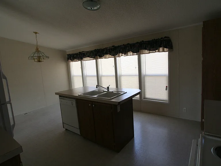2747 Olivine St — Photo 6