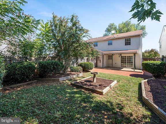 3rd image of 208 S Marshall St