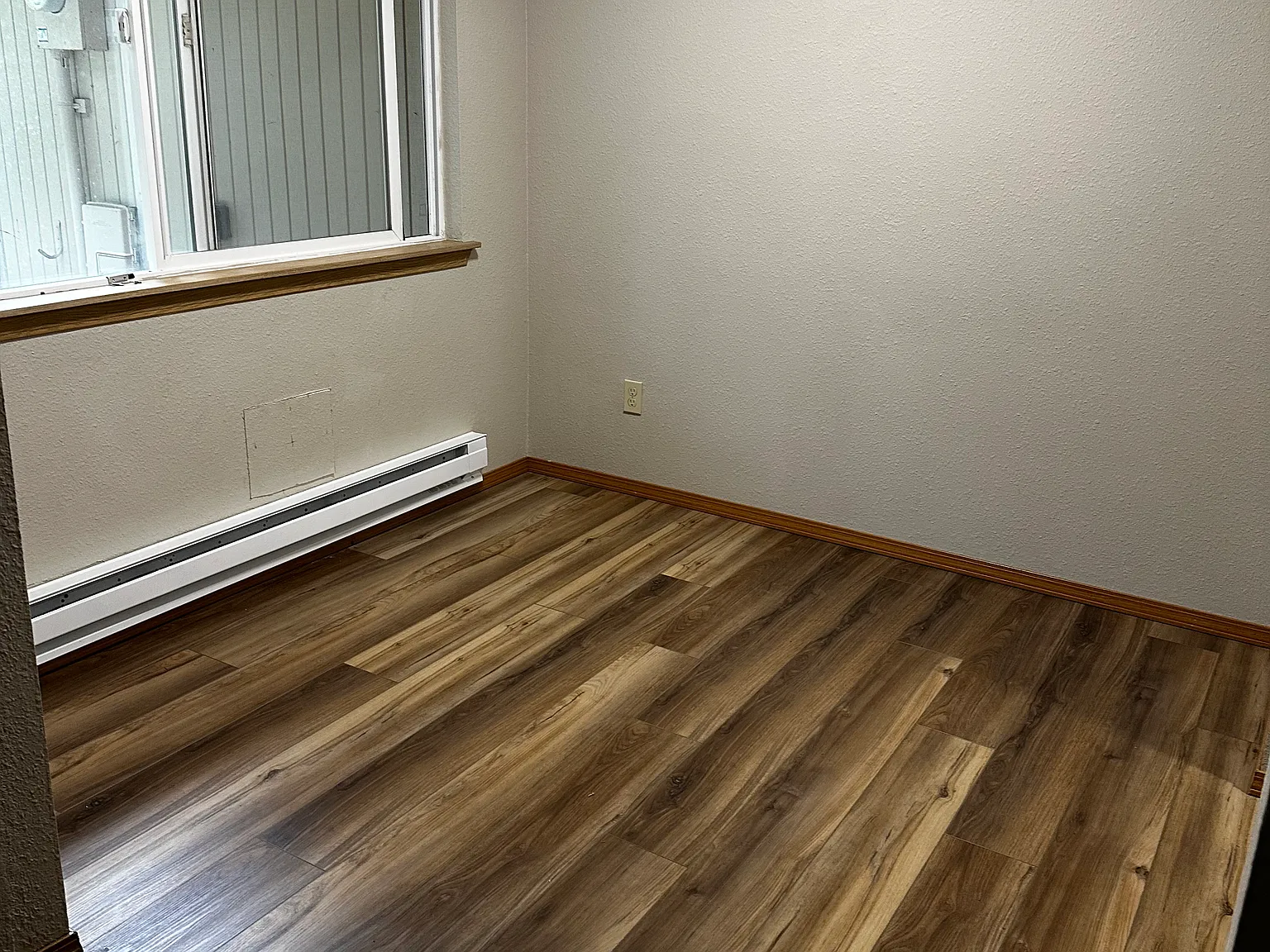 2 bed, 1000 sqft, $2,100 — Photo 4