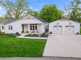 2607 Wolfs Point Dr, Rochester, IN 46975
