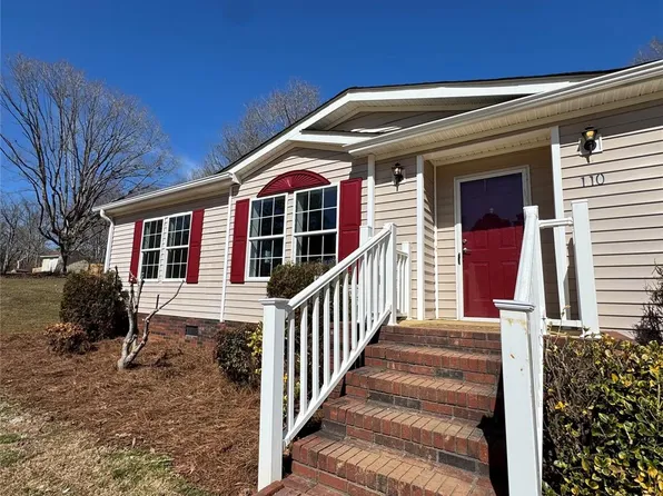110 Amber Ln, Statesville, NC 28677