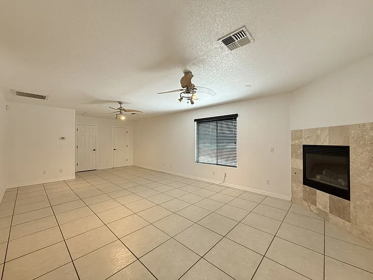 926 Stahlman Dr — Photo 29