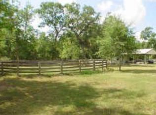 20014 Oak Forest Rd, Damon, TX 77430