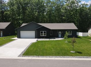 1107 Fall City Ct, Mosinee, WI 54455