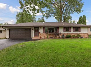 5861 6th St NE, Fridley, MN 55432