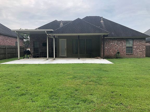 3rd image of 2264 Woodland Ct