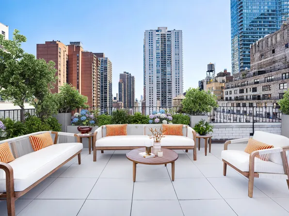 200 East 58th Street image 1 of 20
