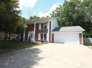 124 Stable Dr, Carterville, IL 62918