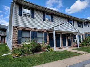 80 Akron Rd APT D, Ephrata, PA 17522