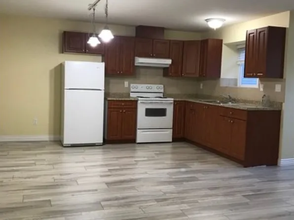 14869 59th Ave #1A, Surrey, BC V3S 4S6