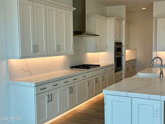 4th image of 1124 E GLENEAGLE Drive