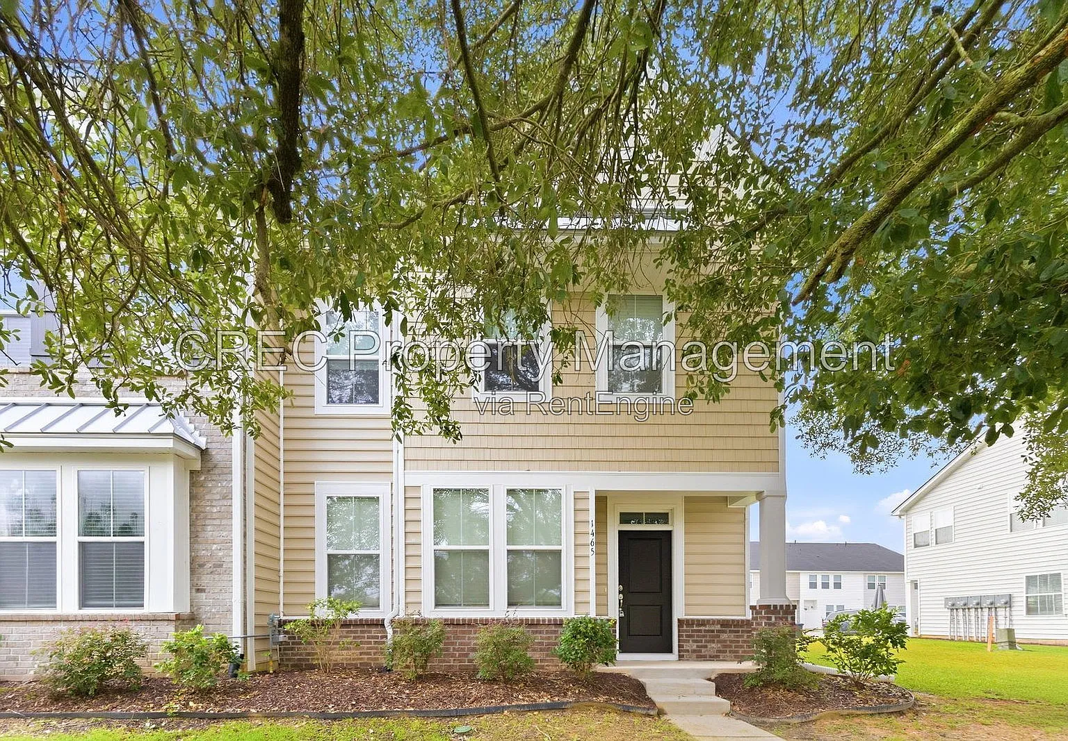 4 bed, 3.0 bath, 2226 sqft, $2,275 — Photo 2