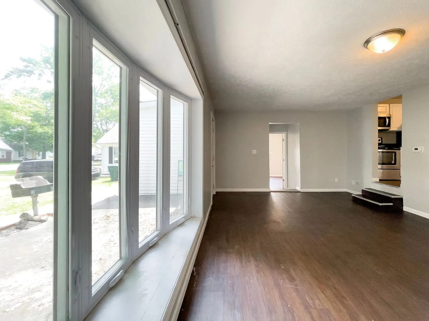 For Rent: 5 Bedroom, 3 Bathroom Home Close to Campus: In-Unit Washer and Dryer — Photo 3