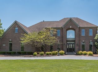 36W753 E Ridgewood Dr, St Charles, IL 60175