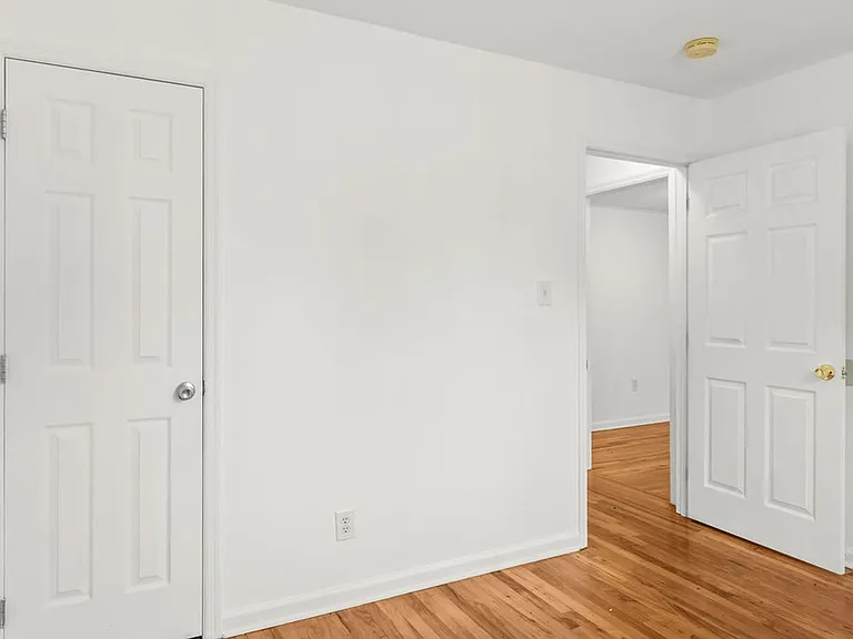 1835 Dalton St — Photo 13