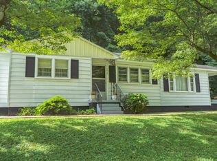 1424 Webster Rd, Harriman, TN 37748