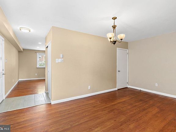 5th image of 767 Livezey Ln