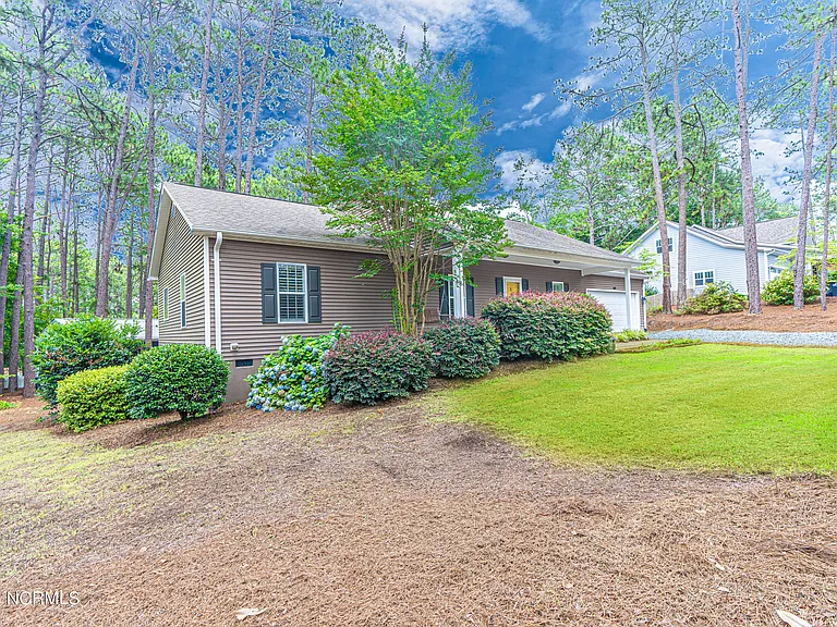 465 Crestview Rd — Photo 20