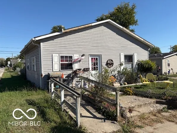 539 N Plum St, Albany, IN 47320