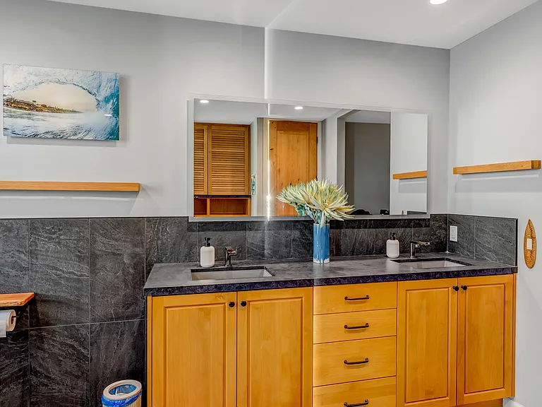 1686 Neptune Ave #1686 — Photo 22