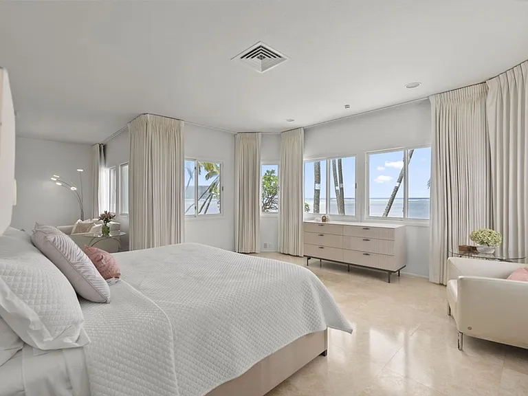 5641 Kalanianaole Hwy — Photo 32