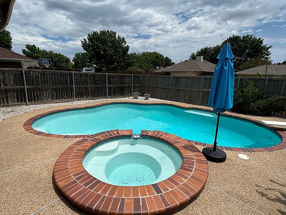 2nd image of 2240 Roundrock Dr