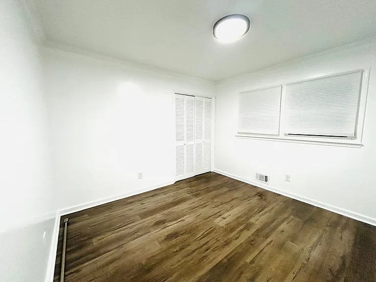 2664 Abington Dr — Photo 18