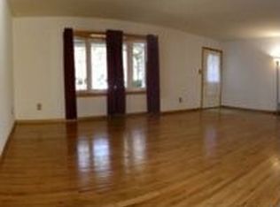 300 Middletree Rd, Joliet, IL 60433