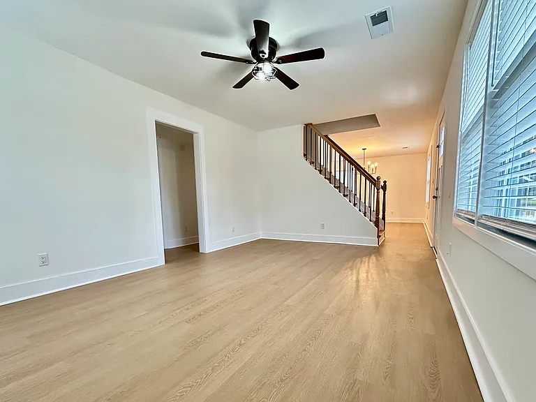 1783 Westwood Ave SW — Photo 4