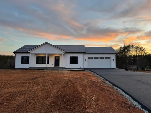 6478 Scruggs Rd, Moneta, VA 24121