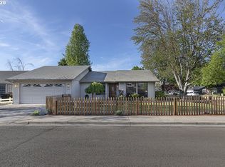 1626 Tara Cir, Central Point, OR 97502